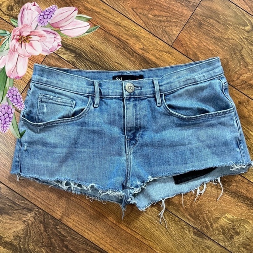3x1 W2 light wash frayed raw denim shorts C5-14